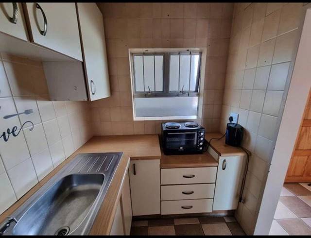 1 BEDROOM APARTMENT TO LET IN BULWER